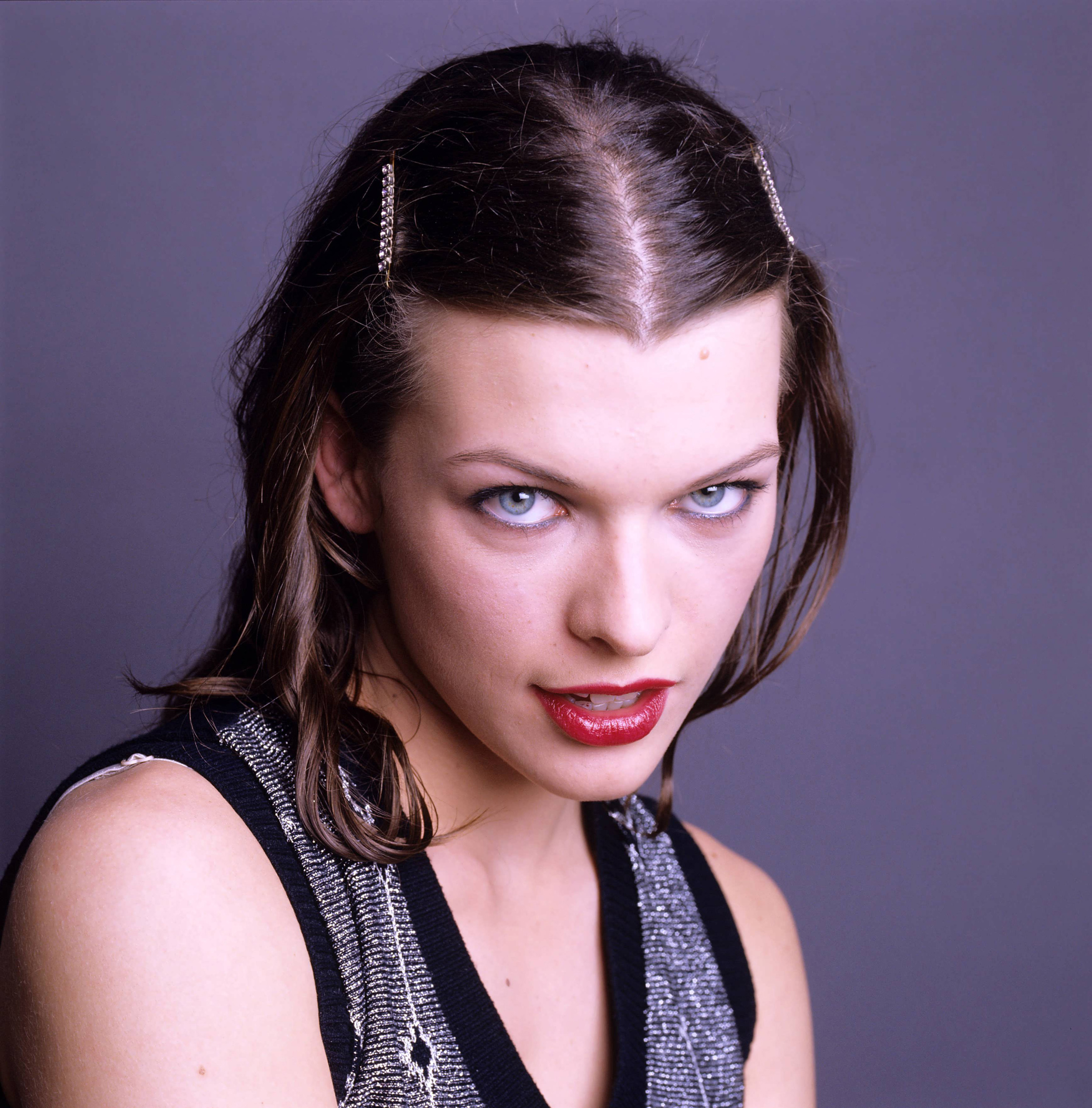 Milla Jovovich photo 265 of 1218 pics, wallpaper - photo #119736 ...