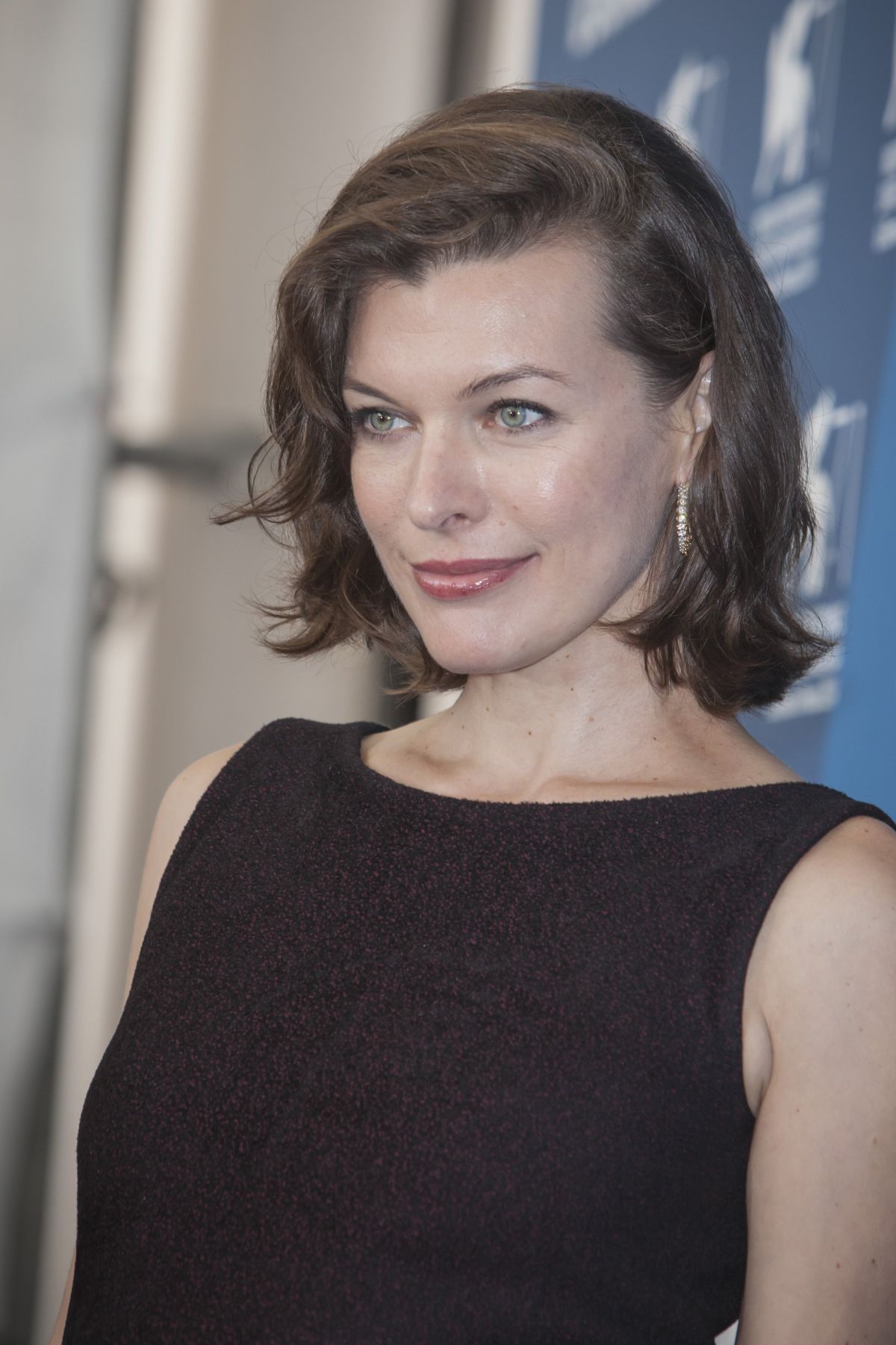 Milla Jovovich photo 934 of 1218 pics, wallpaper - photo #727929 ...