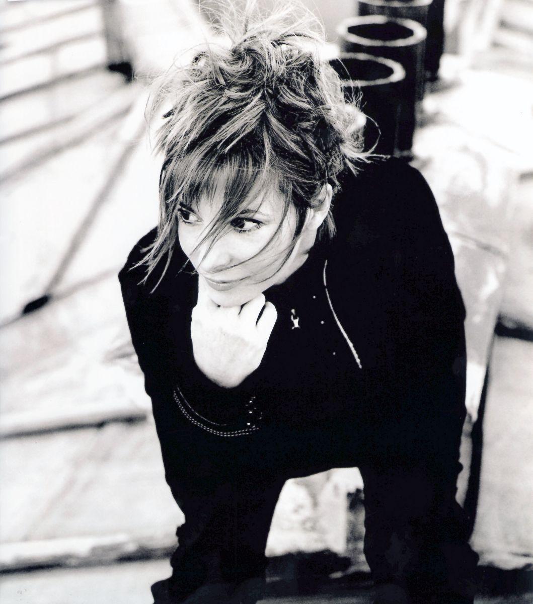 Mylene Farmer photo 91 of 592 pics, wallpaper - photo #45596 - ThePlace2