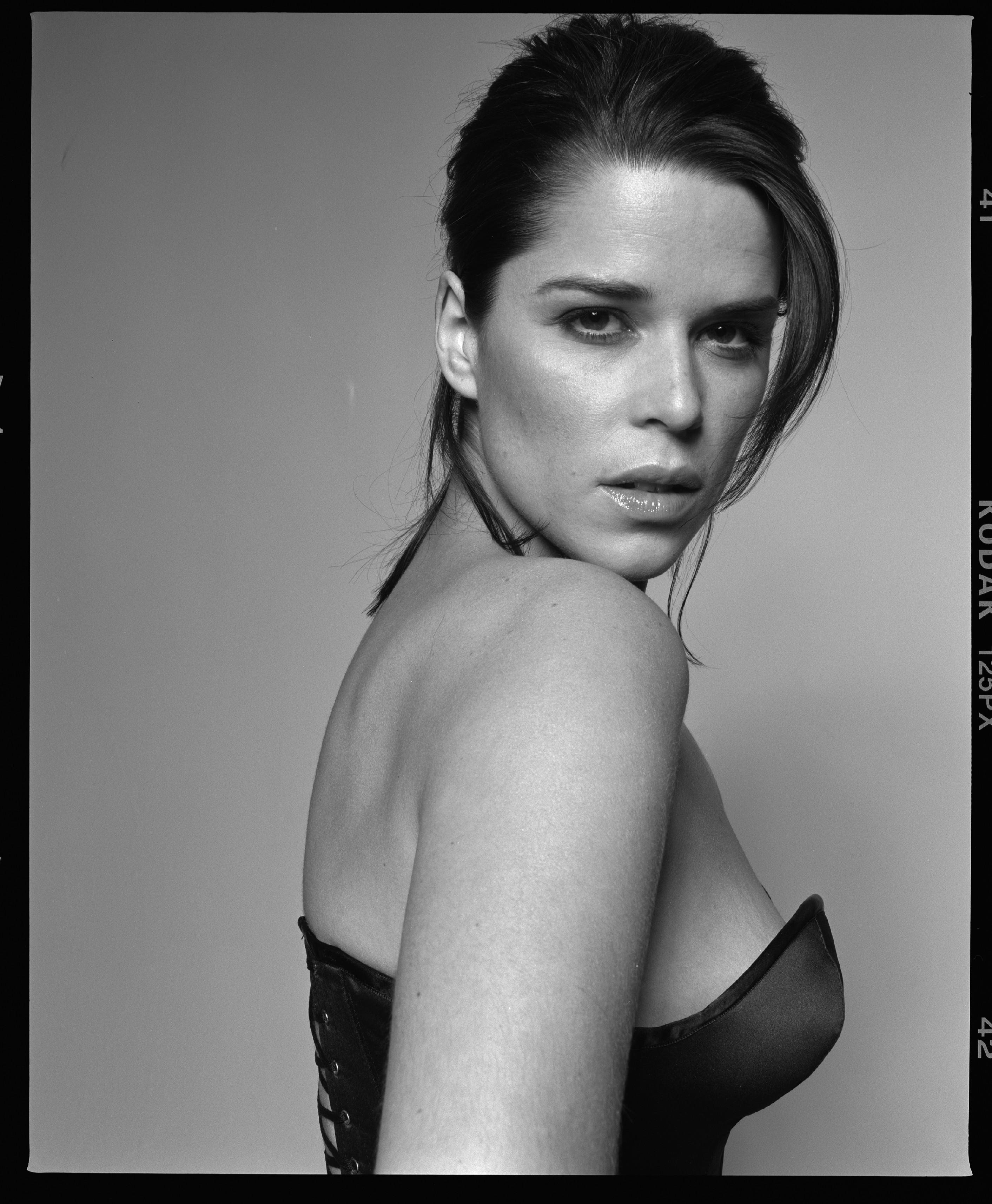 Neve campbell pics