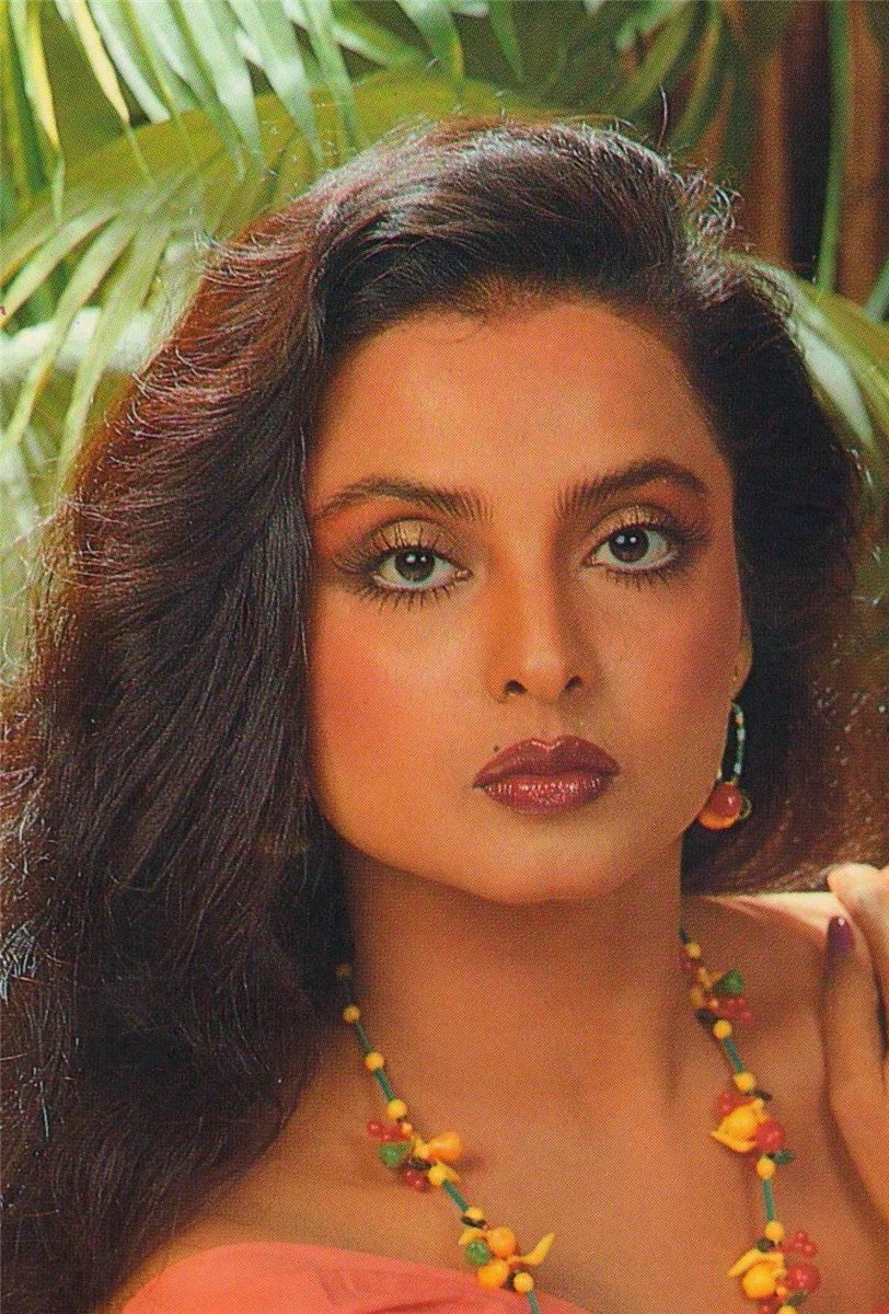 Rekha photo gallery - 48 high quality pics of Rekha | ThePlace