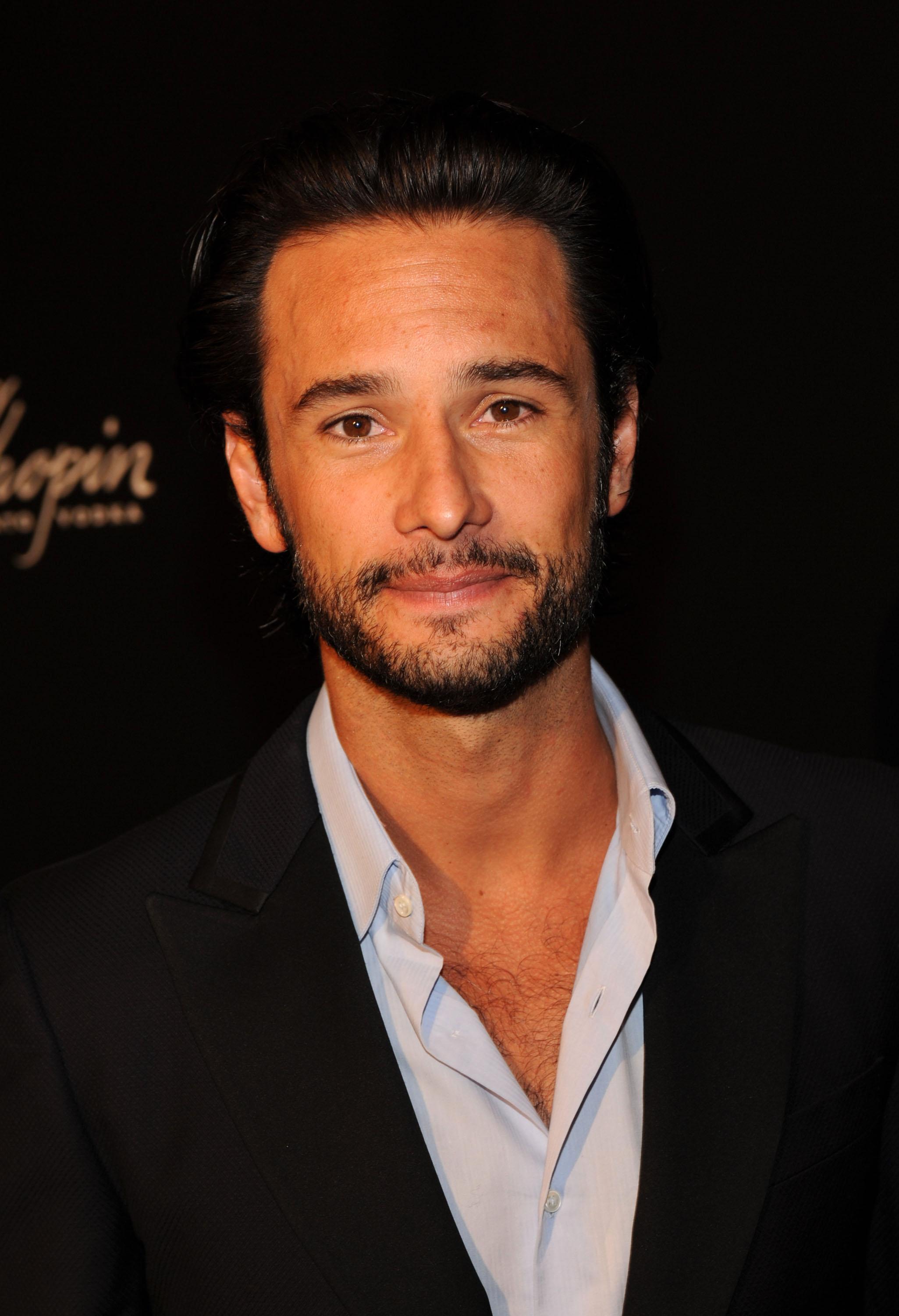 Rodrigo Santoro photo 192 of 255 pics, wallpaper - photo #176656 ...