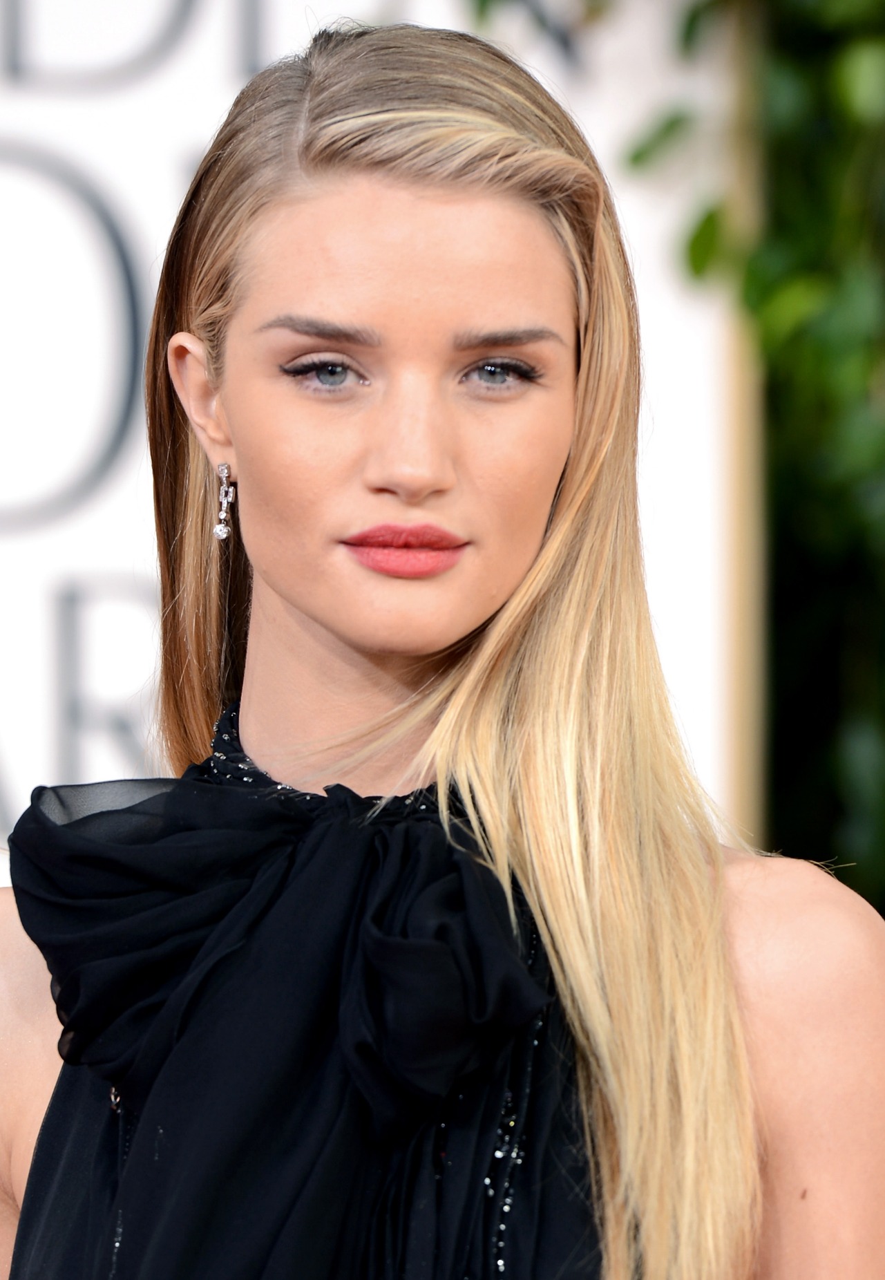 Rosie Huntington-Whitely photo 1822 of 3001 pics, wallpaper - photo ...