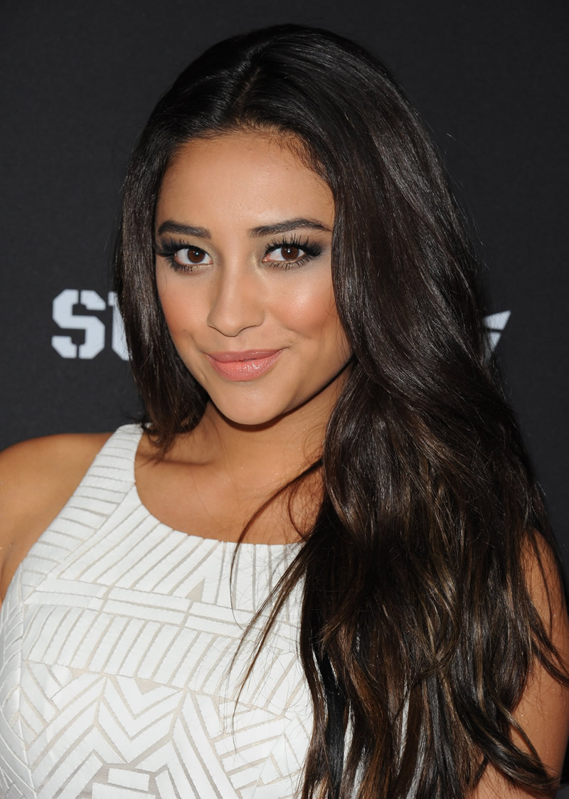 Shay Mitchell photo 260 of 1782 pics, wallpaper - photo #586107 - ThePlace2