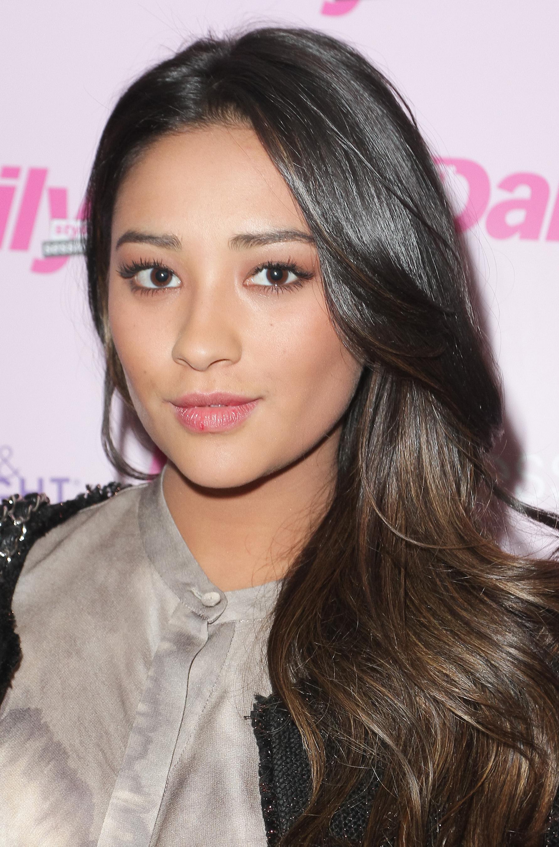 Shay Mitchell photo 138 of 1234 pics, wallpaper - photo #470386 - ThePlace2