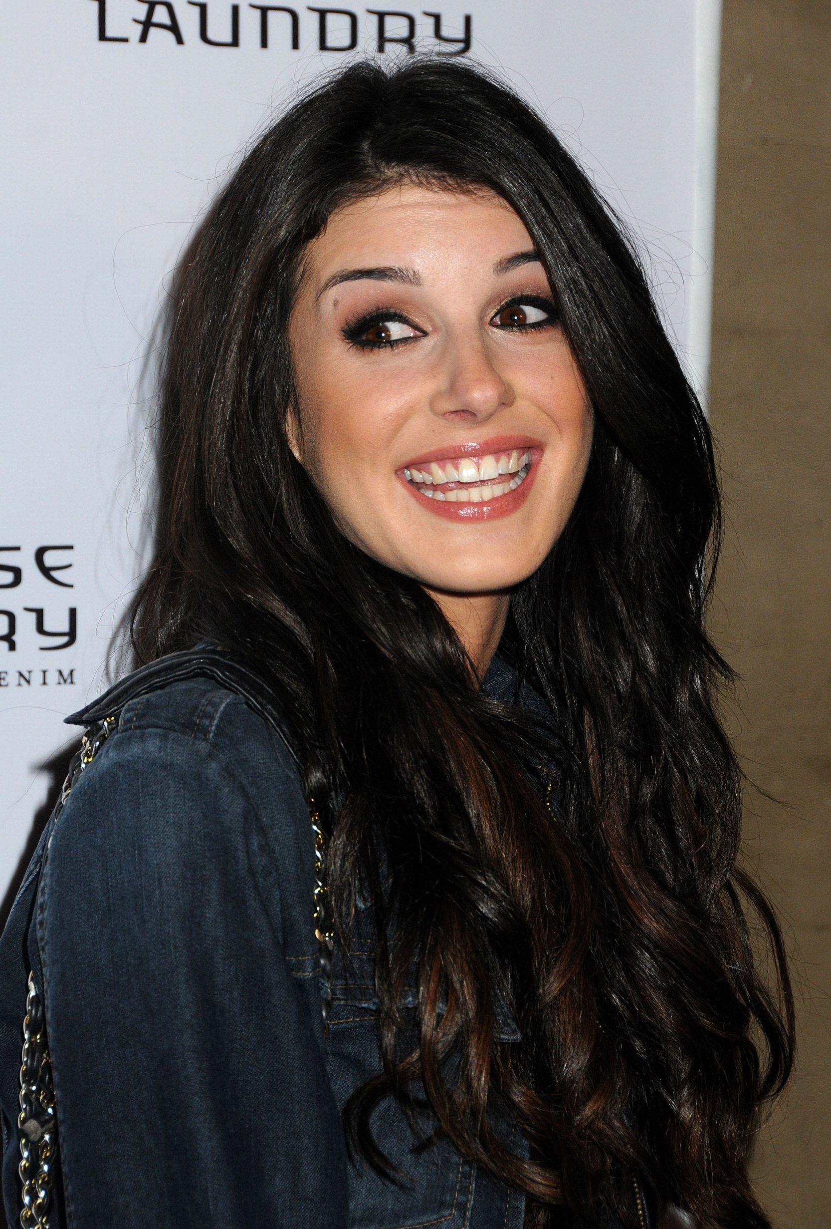 Shenae Grimes Photo 150 Of 282 Pics, Wallpaper - Photo #472430 - Theplace2