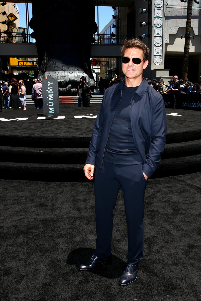 Tom Cruise photo gallery - 361 high quality pics of Tom Cruise | ThePlace