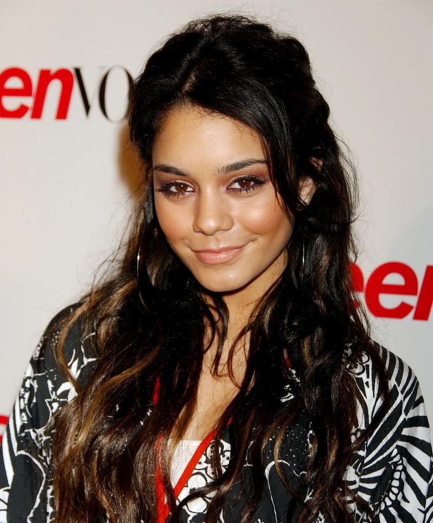 Vanessa Hudgens photo 335 of 6661 pics, wallpaper - photo #135485 ...