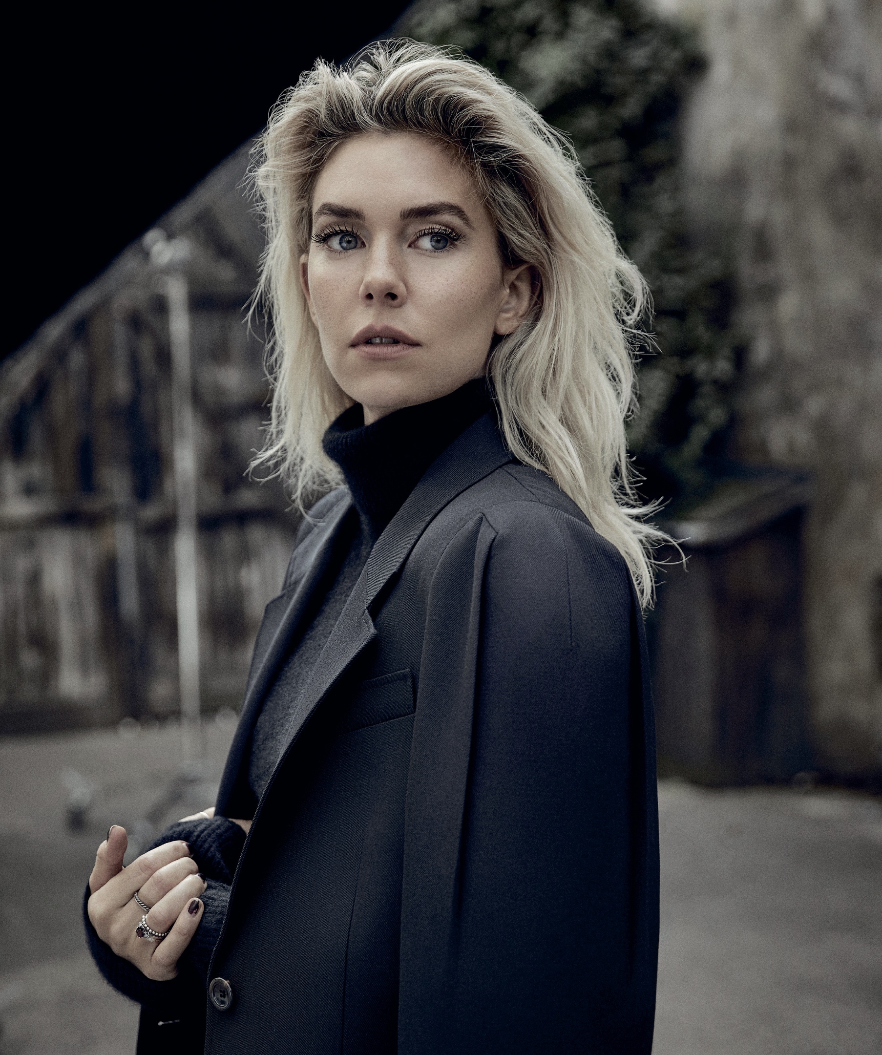 Vanessa Kirby Photo 25 Of 79 Pics, Wallpaper - Photo #1245128 - Theplace2