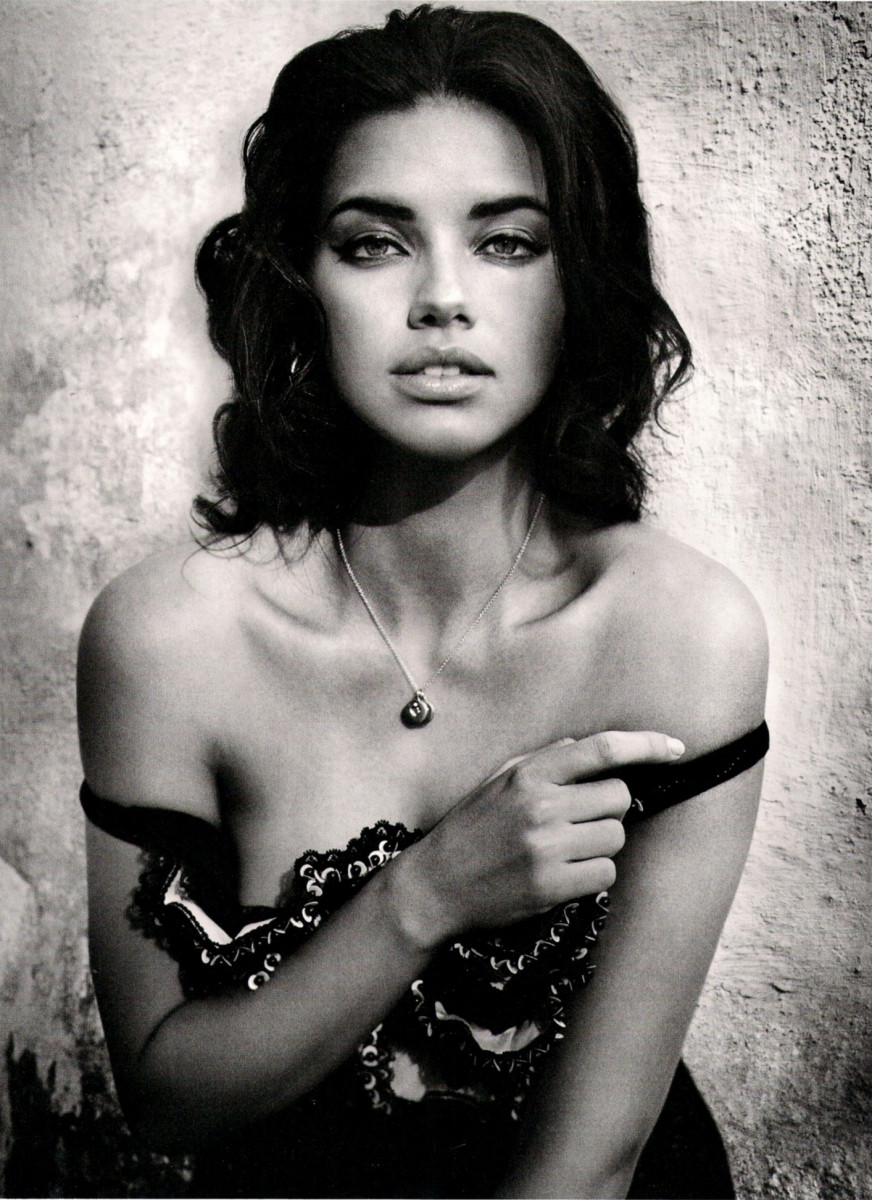 Adriana Lima: pic #527434