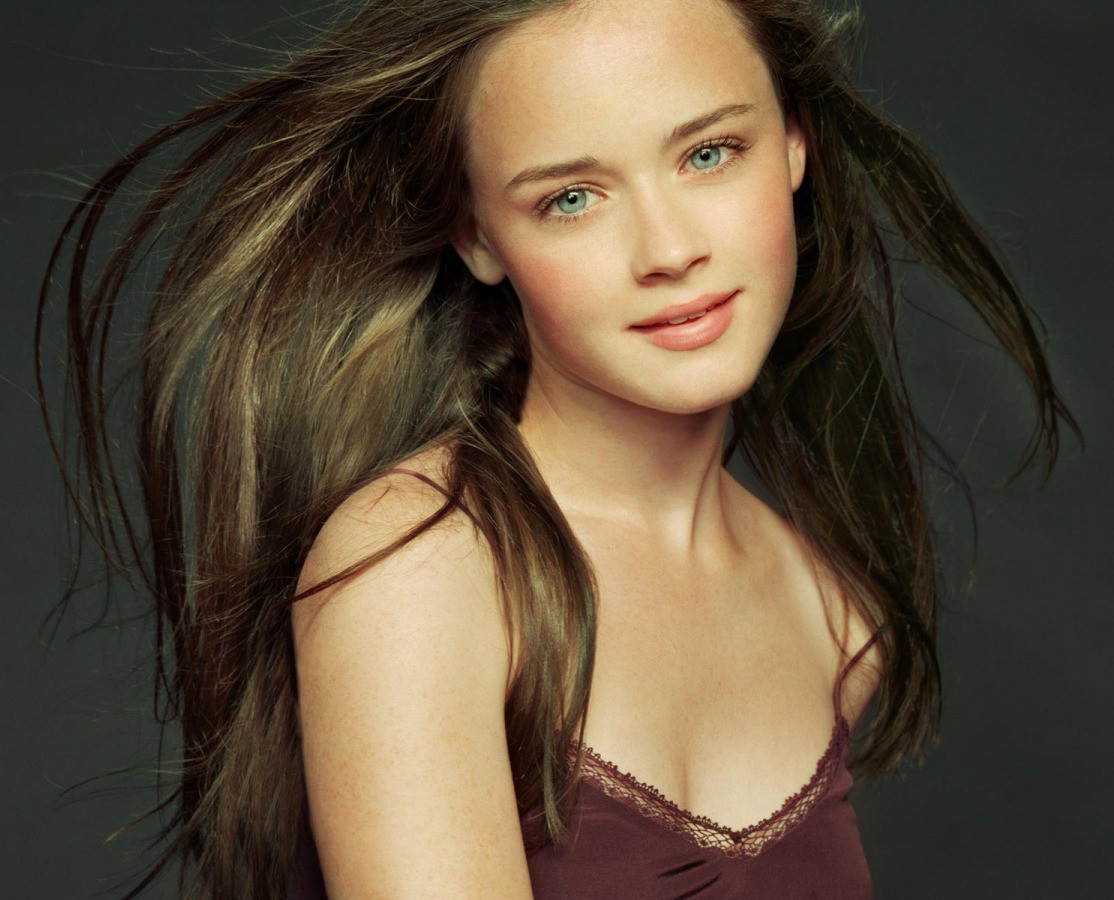 Alexis Bledel Photo 41 Of 379 Pics Wallpaper Photo 52754 Theplace2 4878