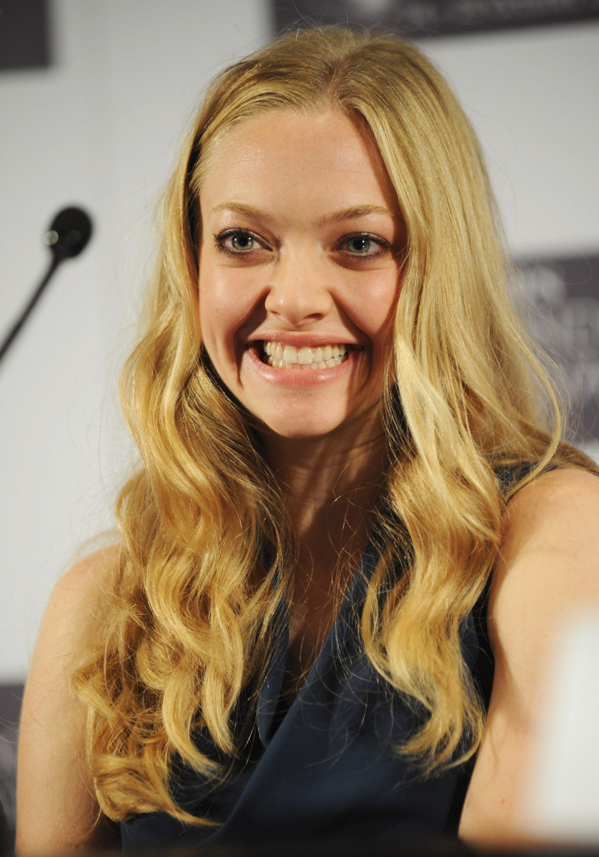 Amanda Seyfried photo 481 of 2505 pics, wallpaper - photo #372098 ...