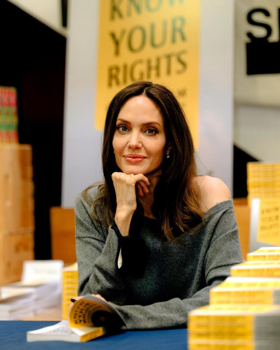 Angelina Jolie: pic #1275947