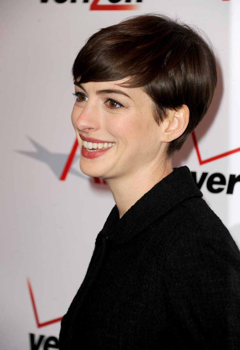 Anne Hathaway photo 1086 of 2354 pics, wallpaper - photo #568932 ...