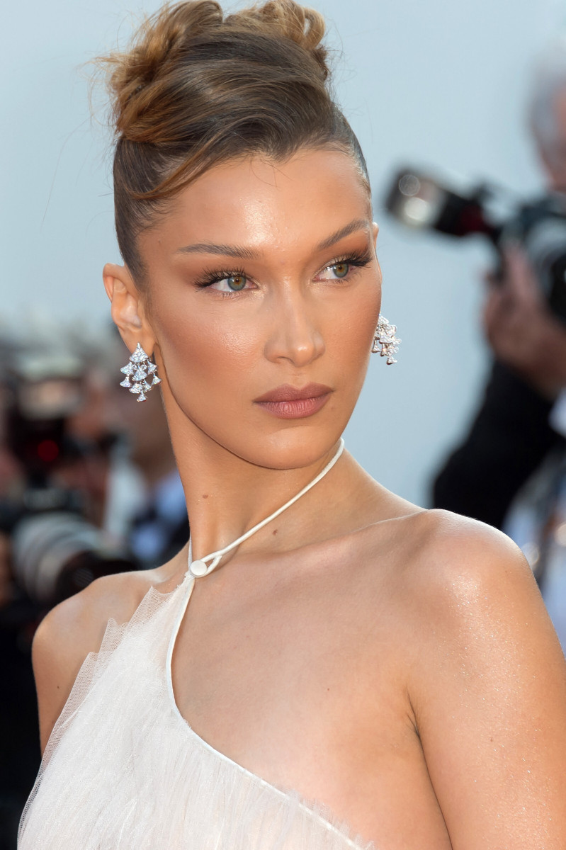 43,299 Bella Hadid Photos & High Res Pictures - Getty Images