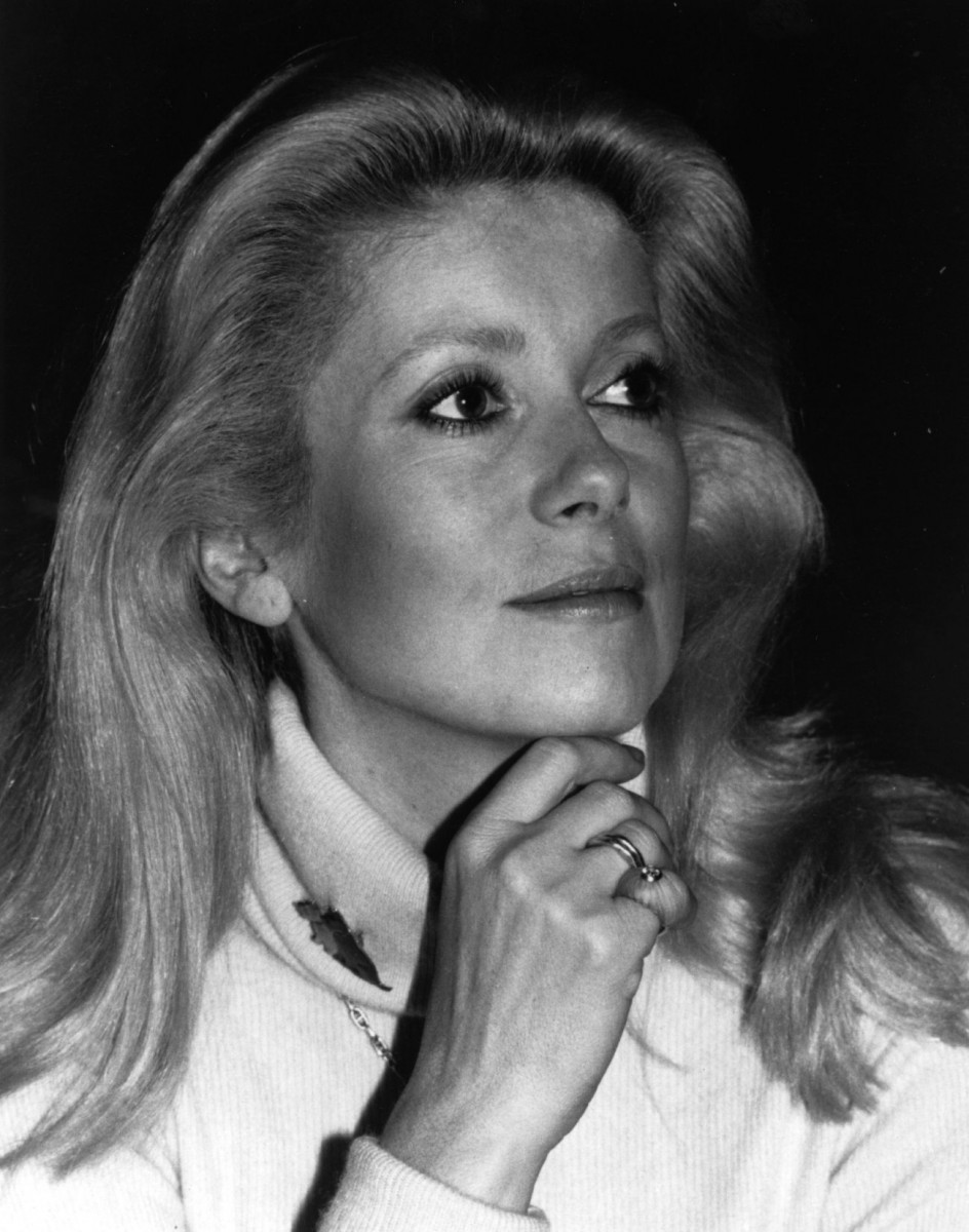 Catherine Deneuve Photo 21 Of 703 Pics, Wallpaper - Photo #63036 