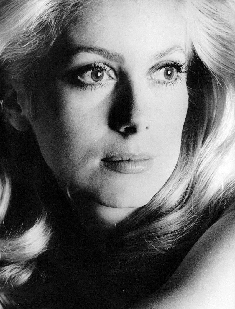 Catherine Deneuve photo 371 of 703 pics, wallpaper - photo #285933 ...