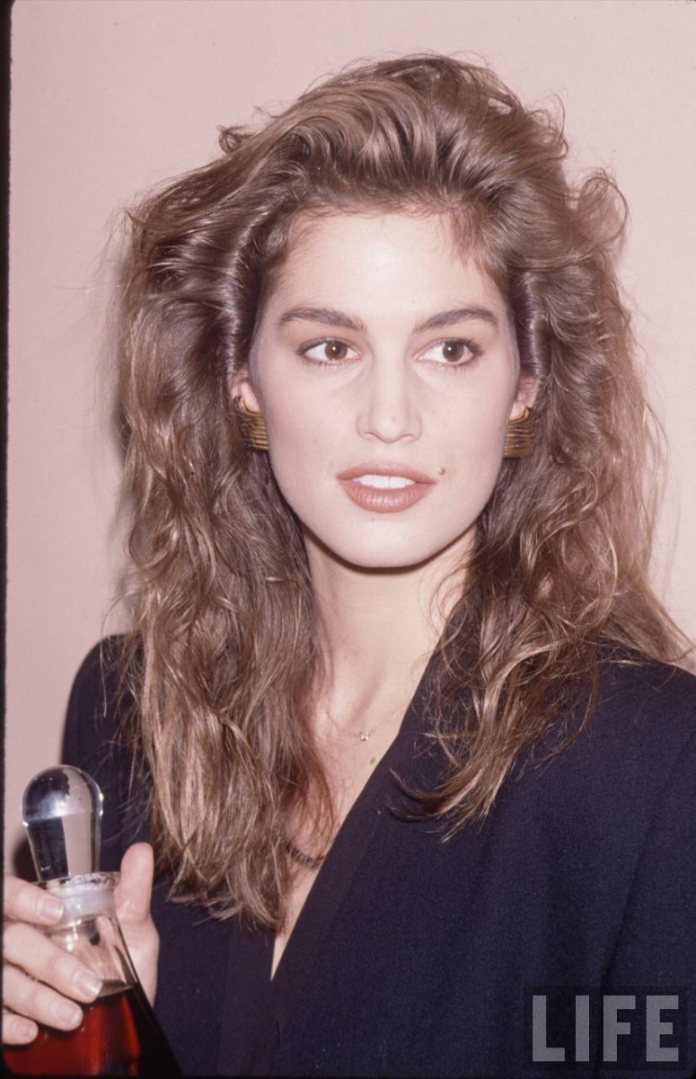 Cindy Crawford photo 436 of 1537 pics, wallpaper - photo #185060 ...