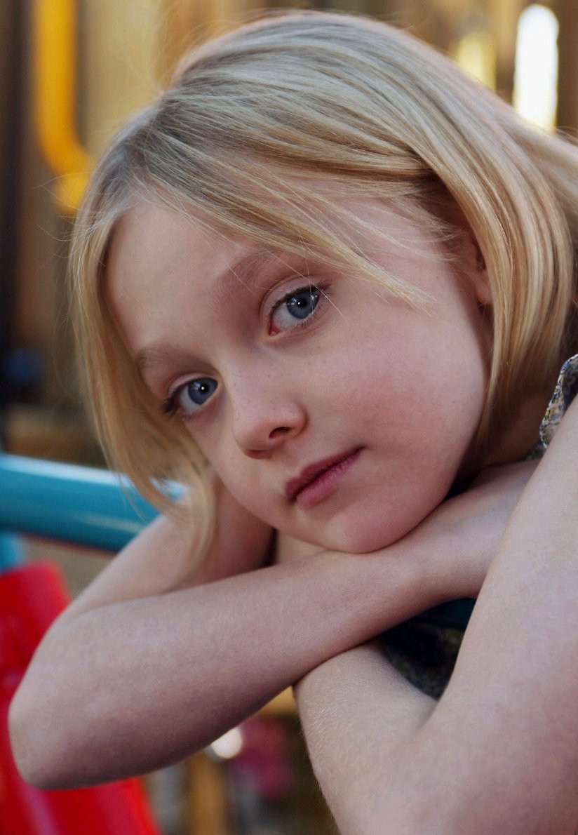 Dakota Fanning Photo 79 Of 482 Pics