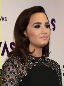 photo 4 in Demi Lovato gallery [id563132] 2012-12-26
