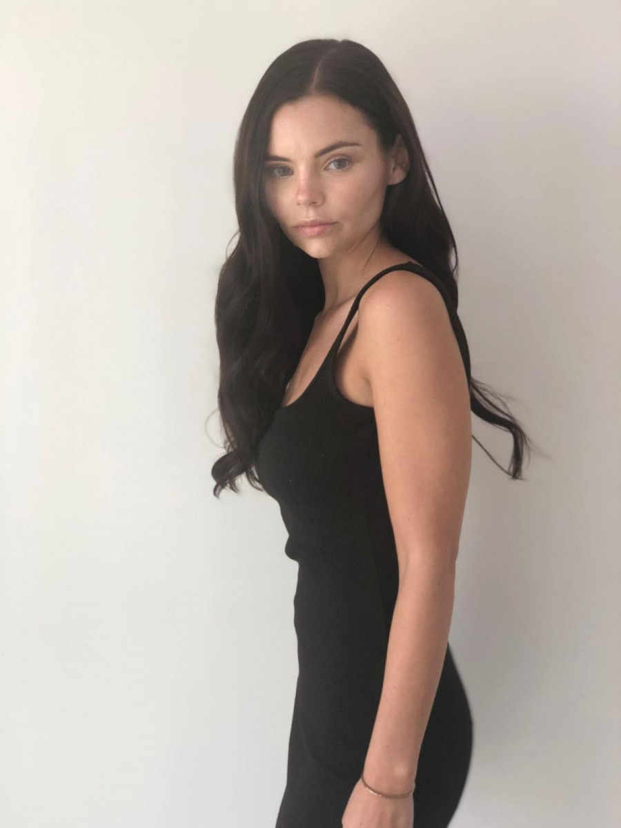 Eline Powell botox