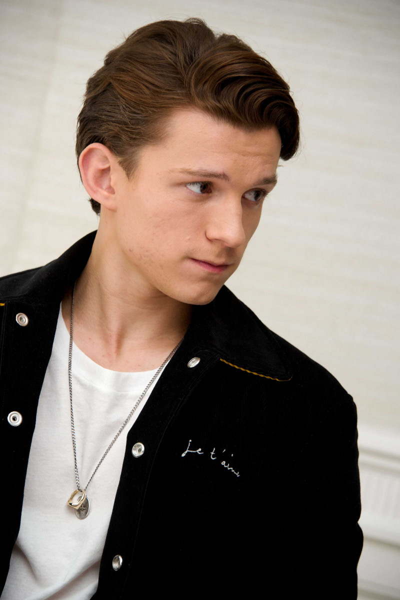 Tom Holland photo 43 of 84 pics, wallpaper - photo ...