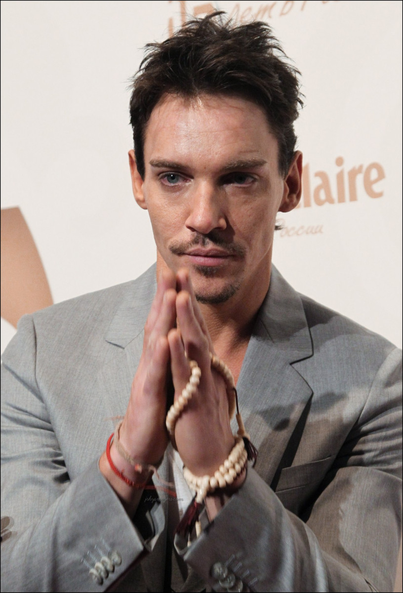 Jonathan Rhys Meyers Photo Of Pics Wallpaper Photo ThePlace