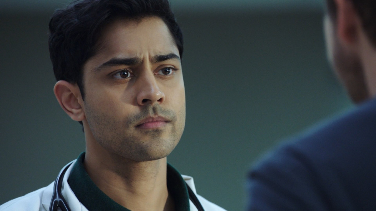 Manish Dayal Photo 92 Of 3 Pics Wallpaper Photo Theplace2