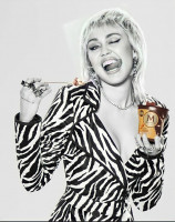Miley Cyrus pic #1262992