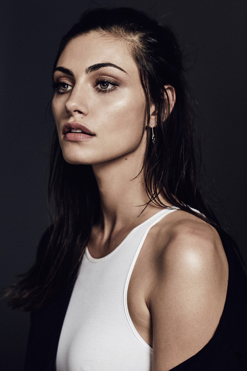 Phoebe Tonkin Photo 581 Of 890 Pics Wallpaper Photo 815321 Theplace2