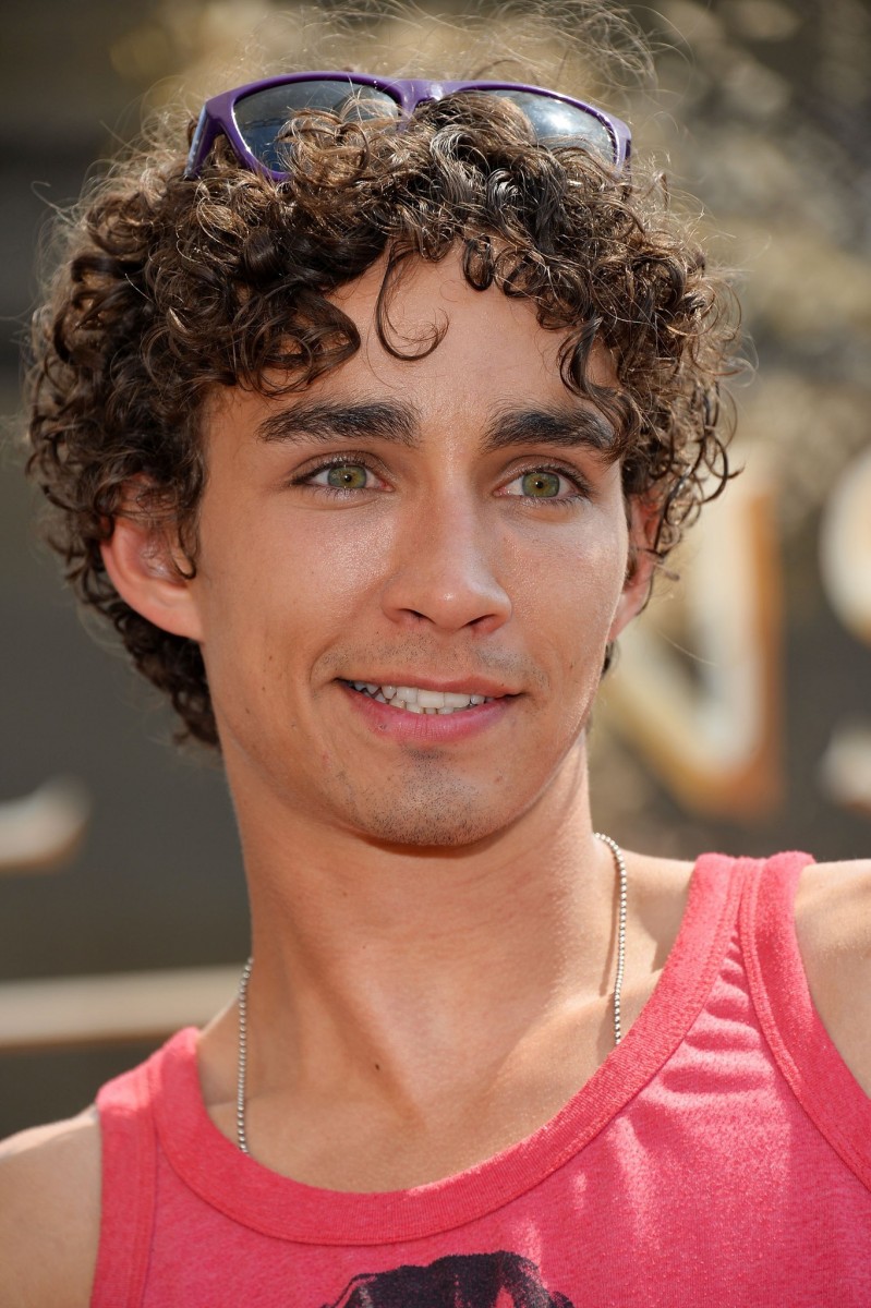 Robert Sheehan photo 97 of 176 pics, wallpaper - photo #627908 - ThePlace2