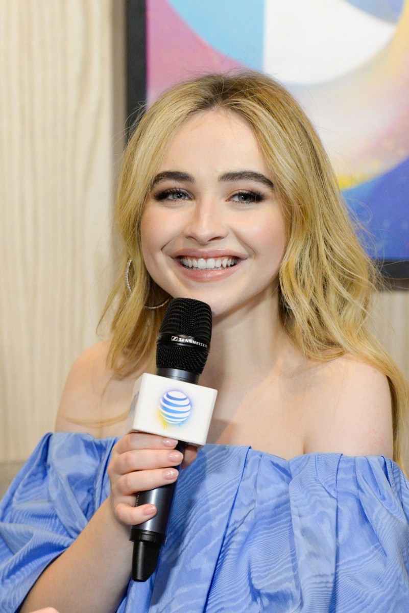 Sabrina Carpenter photo 219 of 431 pics, wallpaper - photo #1065594