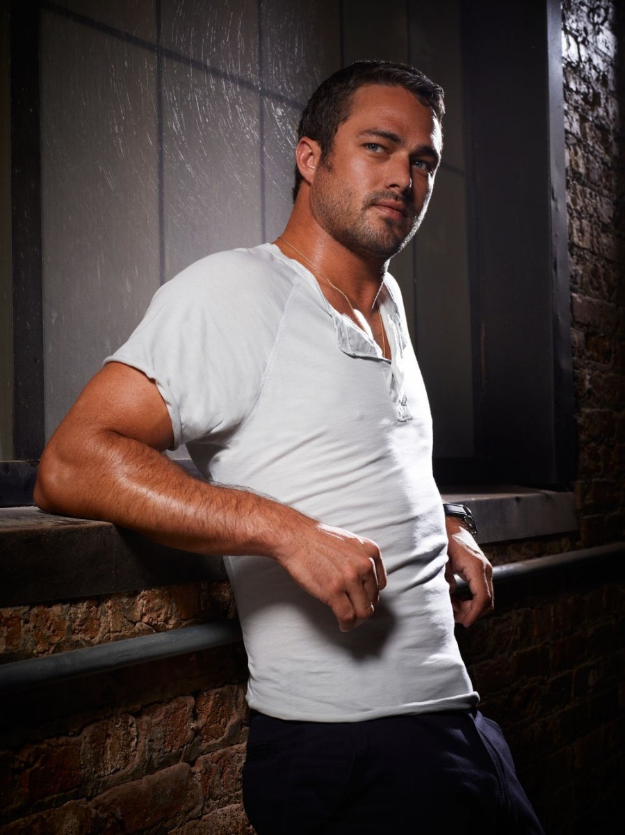 Taylor Kinney Photo 9 Of 59 Pics Wallpaper Photo 566423 Theplace2