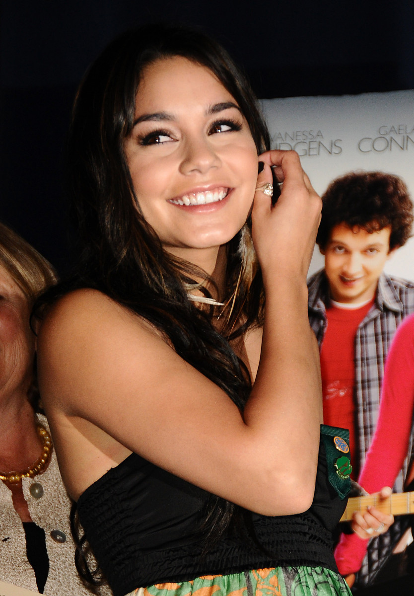 Vanessa Hudgens photo 1531 of 6654 pics, wallpaper - photo #177360 ...