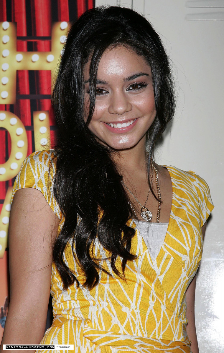 Vanessa Hudgens photo 409 of 6680 pics, wallpaper - photo #138254 ...