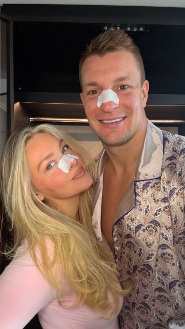 Camille Kostek instagram post 485633