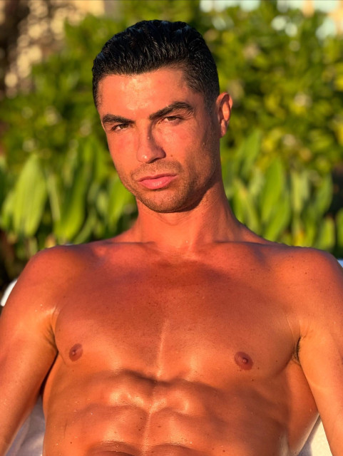 Cristiano Ronaldo instagram post 492318