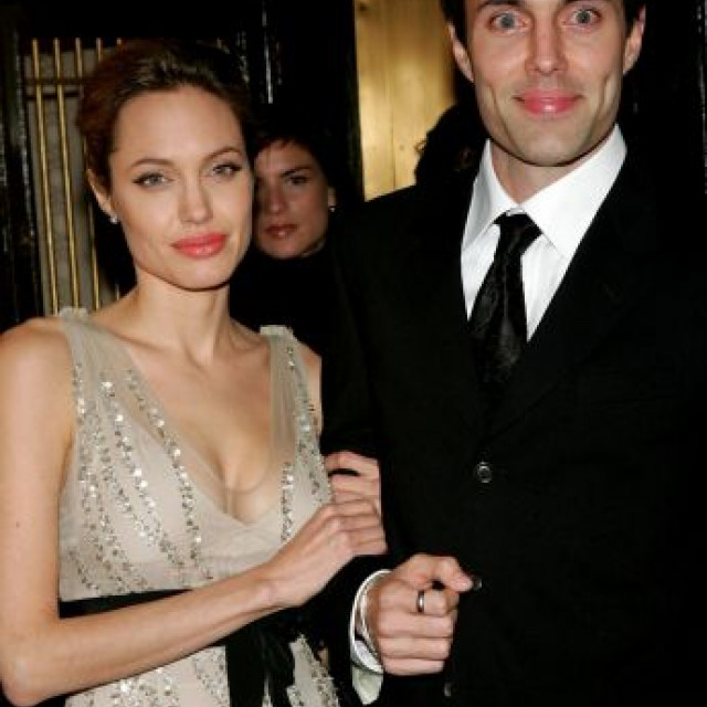 Angelina Jolie brother is going to speak out against her in court