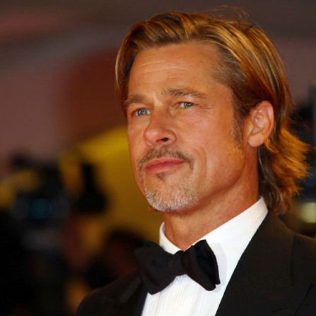Brad Pitt answered questions about new novels