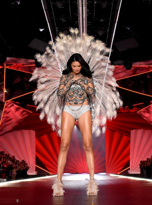 Adriana Lima pic #1081035