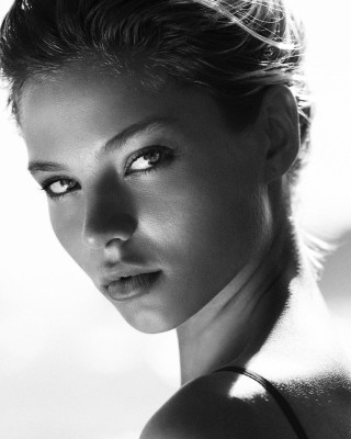 Alesya Kafelnikova pic #1150721