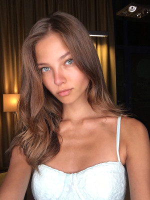 Alesya Kafelnikova pic #960104