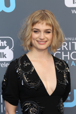 Alison Sudol pic #1033307