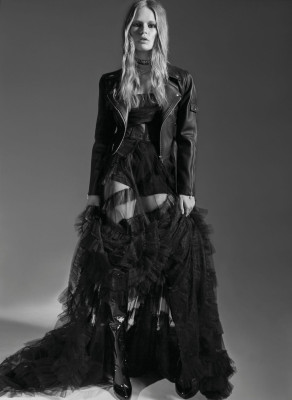 Anna Ewers pic #928058