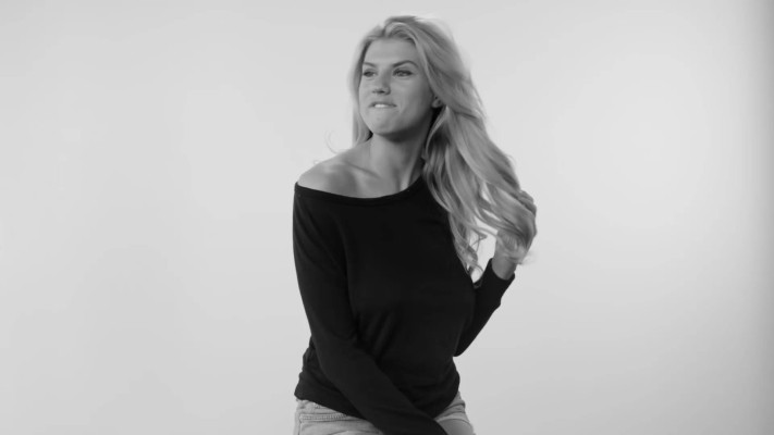 Charlotte Mckinney pic #811924