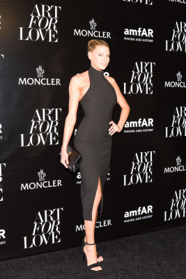 Charlotte Mckinney pic #797821