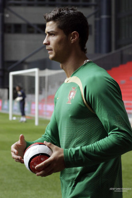 Cristiano Ronaldo pic #233596