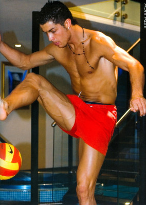 Cristiano Ronaldo pic #445077