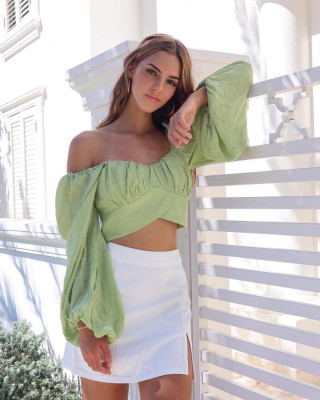Emily Feld pic #1262869