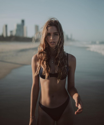 Emily Feld pic #1075785
